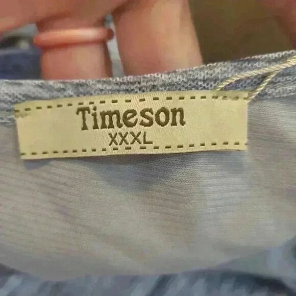 Timeson Women's Gray Poly/Spandex Floral Relaxed Fit Top NEW - Picture 11 of 14